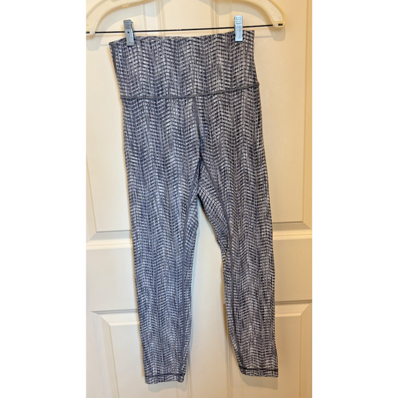 Lululemon Wunder Under Sz 6 High Rise Tights Style W5CAJS Wicking 4 Way Stretch - Picture 1 of 6